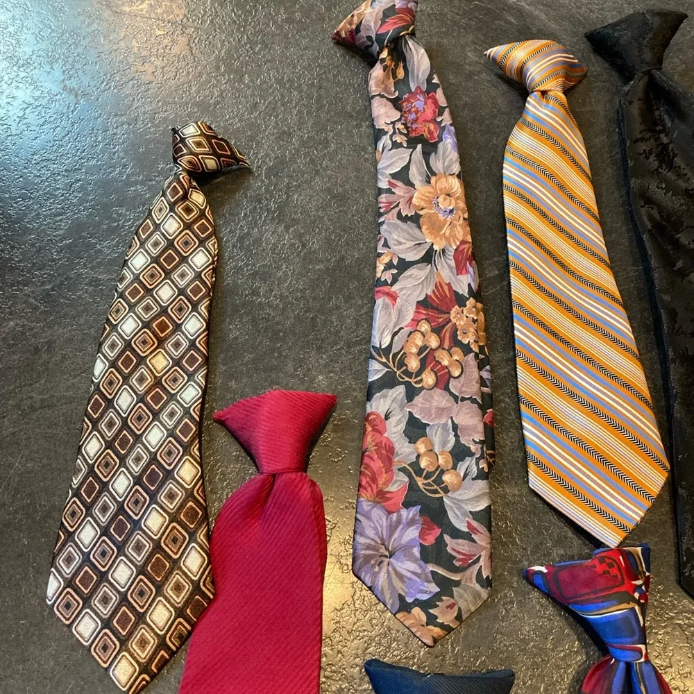 Boys lot of 19 clip on ties